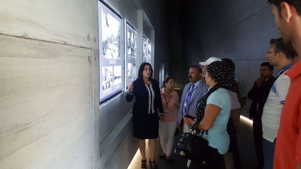 Türkiyyə - Azərbaycan Dayanişma və Kültür Dərnəyinin genel başkanı Sefer Karakoyunlu və 17 nəfər əməkdaşı “Soyqırım memorial kompleksi”ni ziyarət etmişlər.