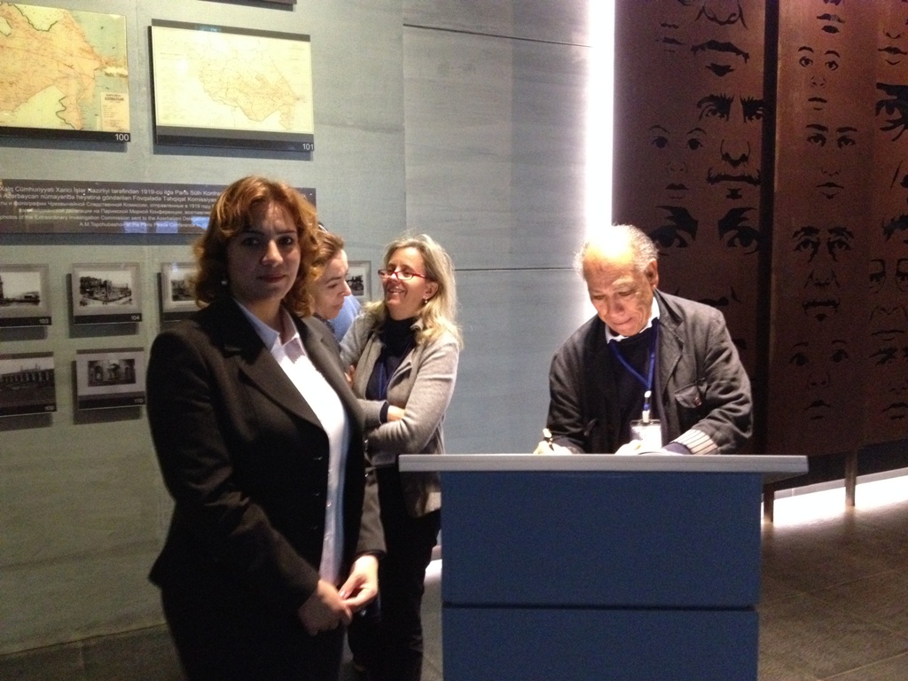 IV Bakı Beynəlxalq Humanitar Forumunun iştirakçıları proqram çərçivəsində Soyqırım kompleksində olmuşdurlar