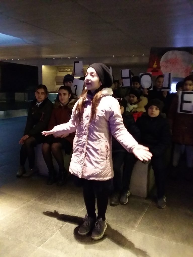 14.03.2018-ci il tarixində Quba şəhər Zaur Cəfərov adına 3 №-li məktəbin müəllim və V-VIII sinif şagirdləri Quba şəhərində ”Soyqırımı Memorial Kompleksi”ndə “1918-ci il azərbaycanlıların soyqırımının 100 illiyi” ilə əlaqədar tədbir təşkil etmişlər.