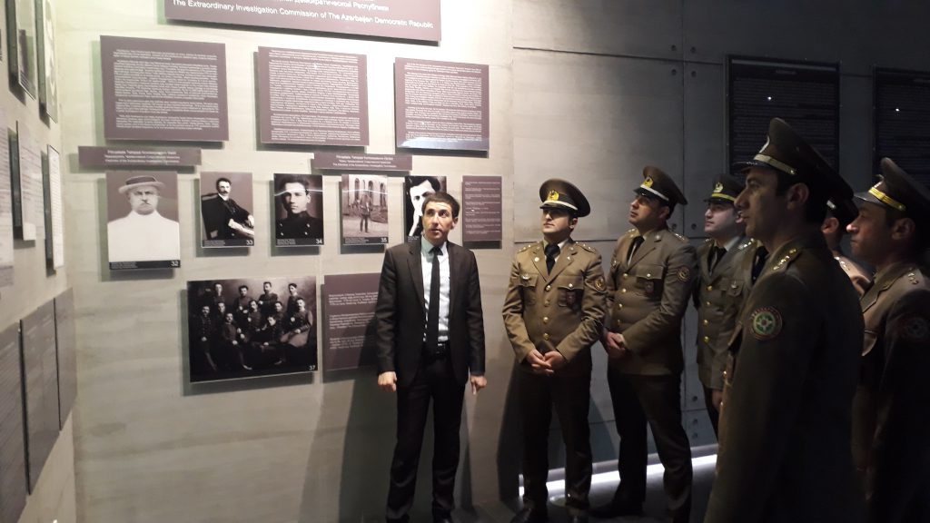 Azərbaycan Respublikasının Fövqəladə Hallar Nazirliyinin Şimal Regional Mərkəzinin əməkdaşları Quba şəhərində “Soyqırımı Memorial Kompleksi”ndə