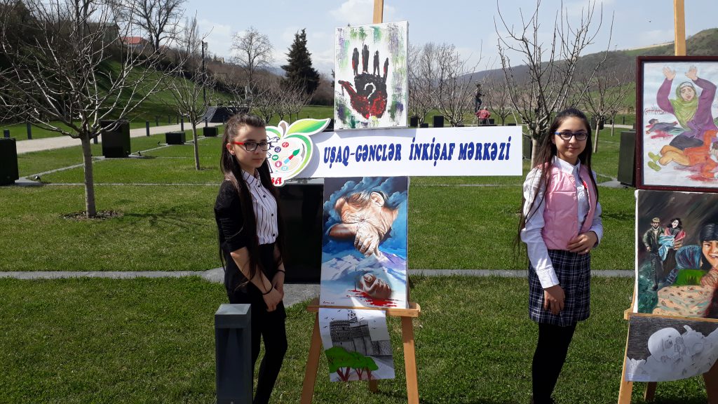 Quba şəhərində “Soyqırımı Memorial Kompleksi”ndə məktəblilərin iştirakı ilə rəsm sərgisi  və şeir müsabiqəsi keçirildi