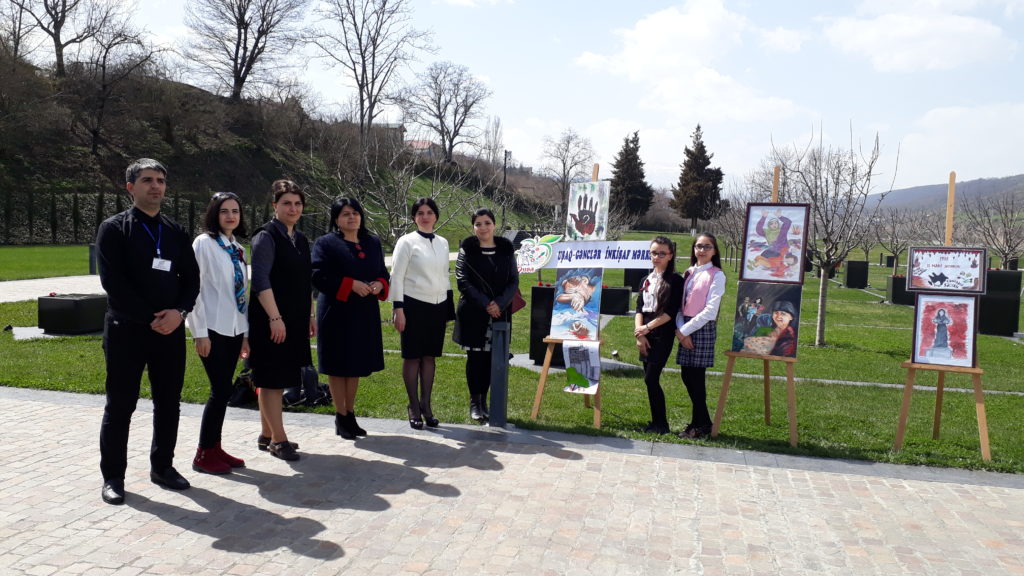 Quba şəhərində “Soyqırımı Memorial Kompleksi”ndə məktəblilərin iştirakı ilə rəsm sərgisi  və şeir müsabiqəsi keçirildi