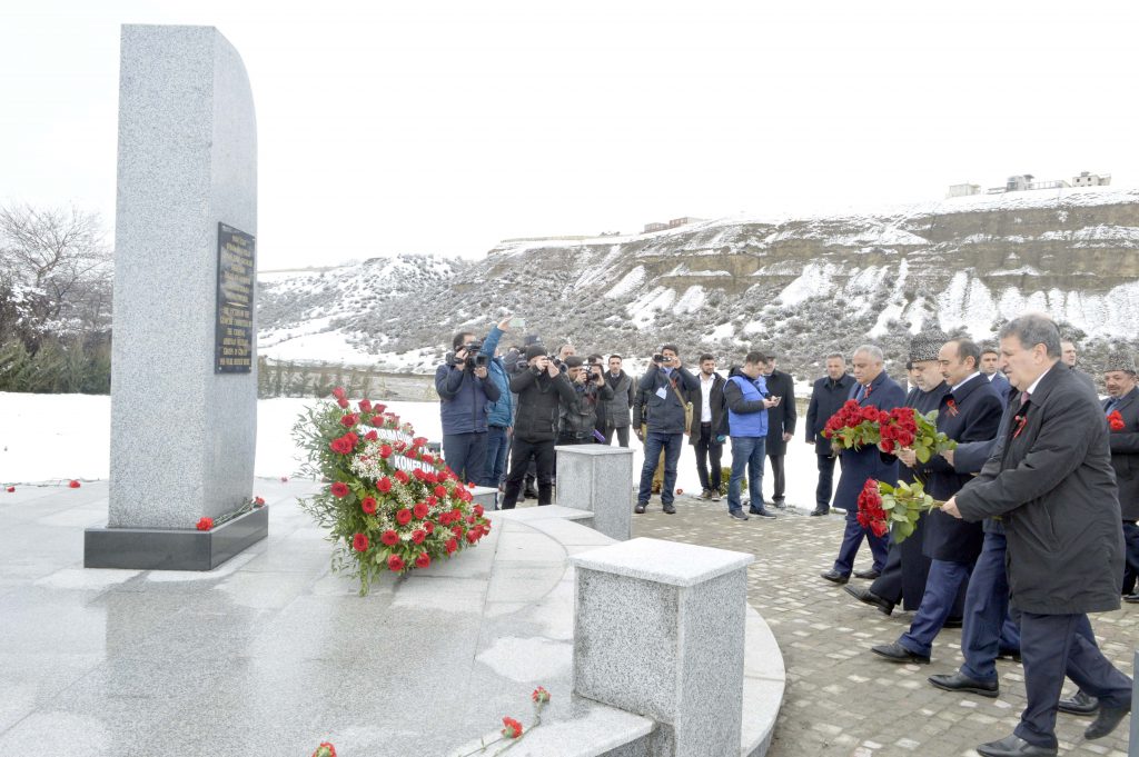 Quba Şəhərində "Soyqırımı Memorial Kompleksi" ndə 31 mart Azərbaycanlıarın Soyqırımının 100-cü il dönümü qeyd edildi