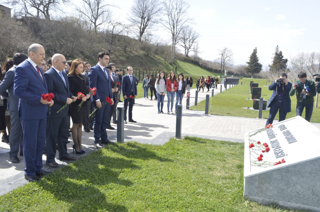 Azərbaycan Respublikasının Prezidenti yanında Bilik Fondu, Binəqədi Rayon İcra Hakimiyyəti və Quba RİH-nin birgə təşkilatçılığı ilə 28.03.2018-ci il tarixində Quba şəhərində “Soyqırımı Memorial Kompleksi”ndə