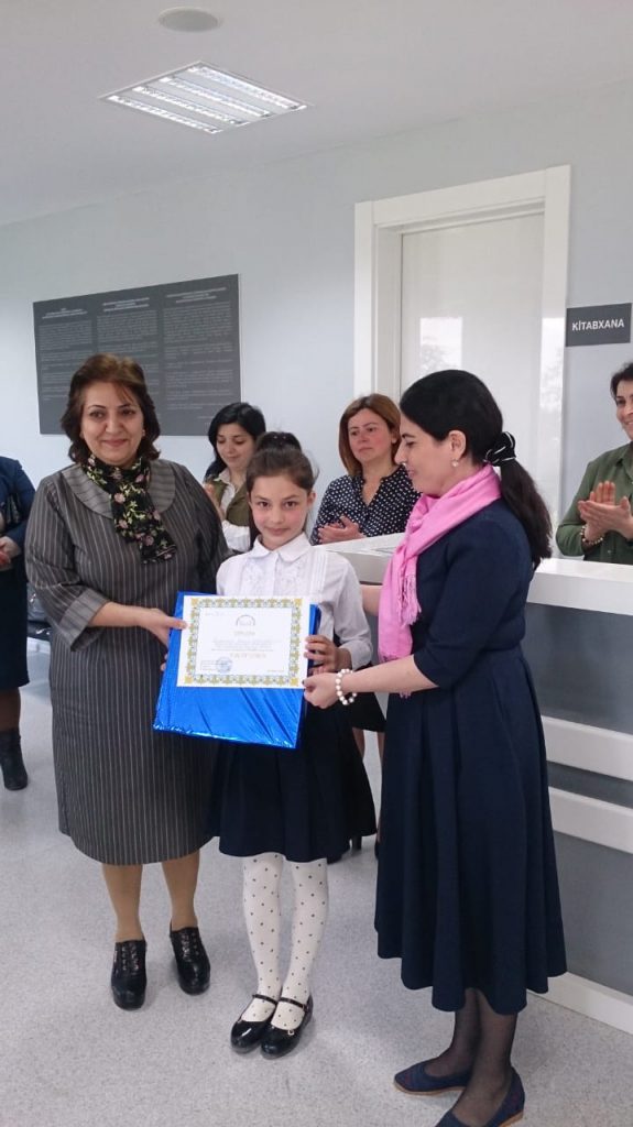 09.04.2018-ci il tarixində Quba şəhərində " Soyqırımı Memorial Kompleksi"ndə rəsm sərgisi və şer müsabiqəsinin iştirakçıları mükafatlandırıldı.
