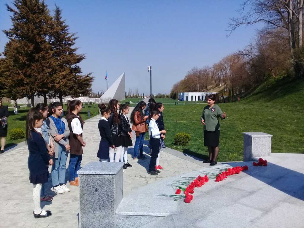 09.04.2018-ci il tarixində Quba şəhərində " Soyqırımı Memorial Kompleksi"ndə rəsm sərgisi və şer müsabiqəsinin iştirakçıları mükafatlandırıldı.