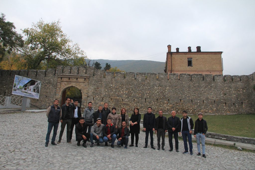 Quba "Soyqırımı Memorial Kompleksi"nin Rəhbərliyinin təşəbbüsü ilə təcrübə mübadiləsi layihəsi çərçivəsində 20 nəfərdən artıq kompleks əməkdaşları Qəbələ, Şəki və Kiş qoruqlarına səfər etmişlər