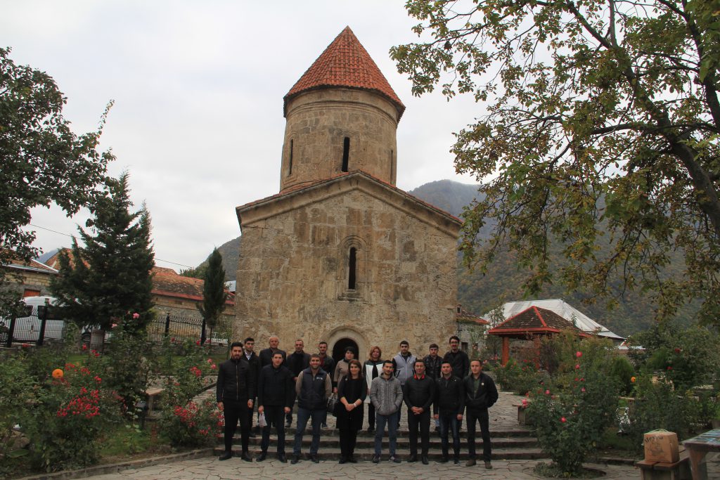 Quba "Soyqırımı Memorial Kompleksi"nin Rəhbərliyinin təşəbbüsü ilə təcrübə mübadiləsi layihəsi çərçivəsində 20 nəfərdən artıq kompleks əməkdaşları Qəbələ, Şəki və Kiş qoruqlarına səfər etmişlər