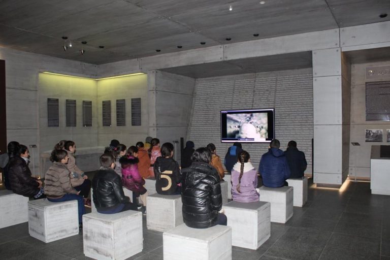 Kompleksdə “Qanlı Yanvar” bədii filmi nümayiş etdirildi.
