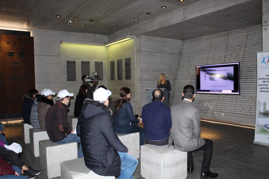Gənclərin “Tənhalara Dayaq” İctimai Birliyi Quba şəhərində “Soyqırımı Memorial Kompleksi”ndə.