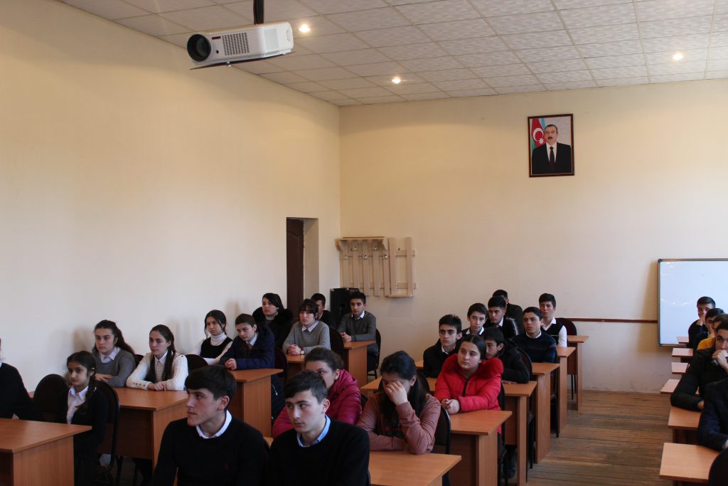“31 Mart Azərbaycanlıların soyqırımı” layihəsi çərçivəsində Qusar şəhər 1№li tam orta məktəbində tədbir keçirildi.