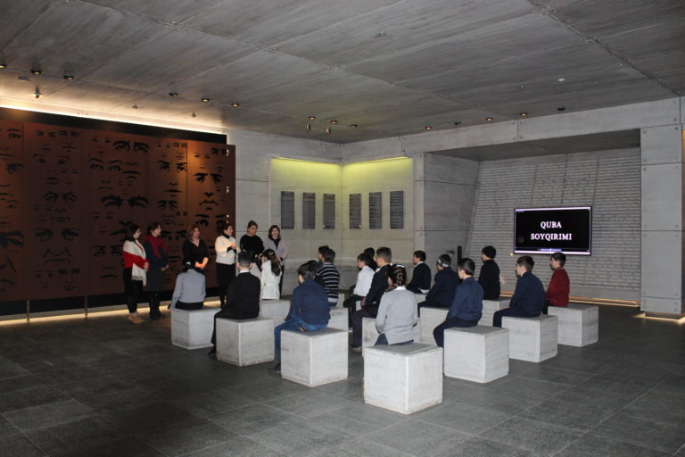 Xocalı Soqırımı Quba şəhərində “Soyqırımı Memorial Kompleksi”ndə qeyd edildi.