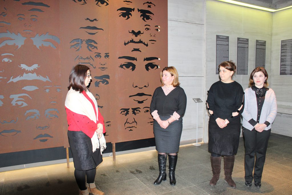 Xocalı Soqırımı Quba şəhərində “Soyqırımı Memorial Kompleksi”ndə qeyd edildi.