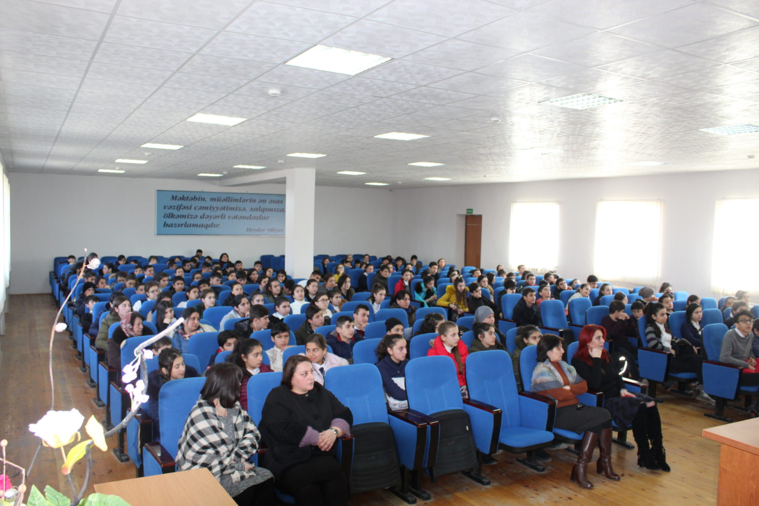 Quba şəhəri “ Soyqırımı Memorial Kompleksi”ndə 2018-ci ildə qəbul edilmiş, 5 il ərzində həyata keçiriləcək “31 Mart Azərbaycanlıların soyqırımı” layihəsi çərçivəsində Qusar şəhər 6 N-li tam orta məktəbində tədbir keçirildi.