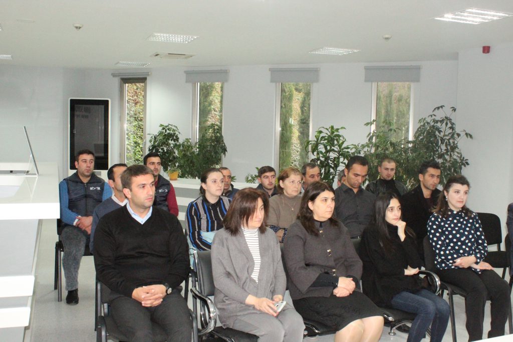 Soyqırımı Memorial Kompleksində cari məsələlərin həllinə həsr olunmuş növbəti iclas keçirilmişdir.