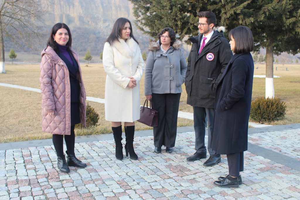 İsrailin Azərbaycana təyin edilmiş yeni səfiri  Quba Soyqırımı Memorial Kompleksini ziyarət etmişdir.