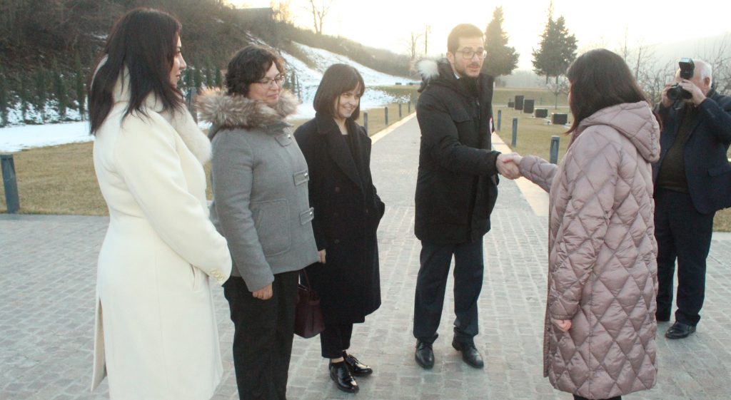 İsrailin Azərbaycana təyin edilmiş yeni səfiri  Quba Soyqırımı Memorial Kompleksini ziyarət etmişdir.