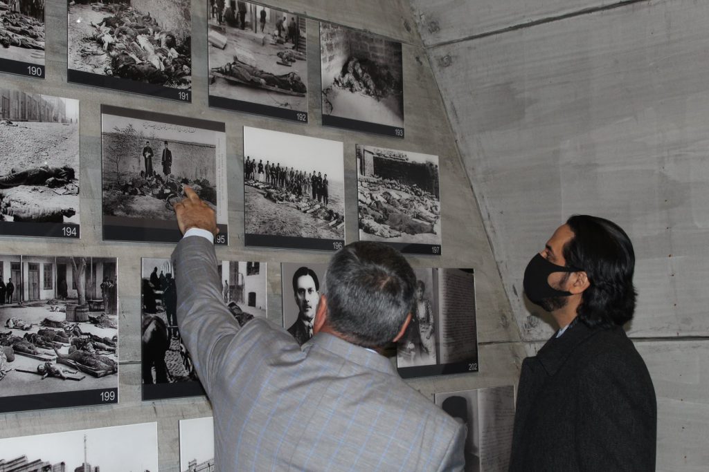 Səudiyyə Ərəbistanı Krallığının ölkəmizdəki fövqəladə və səlahiyyətli səfiri Haməd bin Abdullah bin Xudeyri Quba şəhərində “Soyqırımı Memorial Kompleksi”ni ziyarət etmişdir