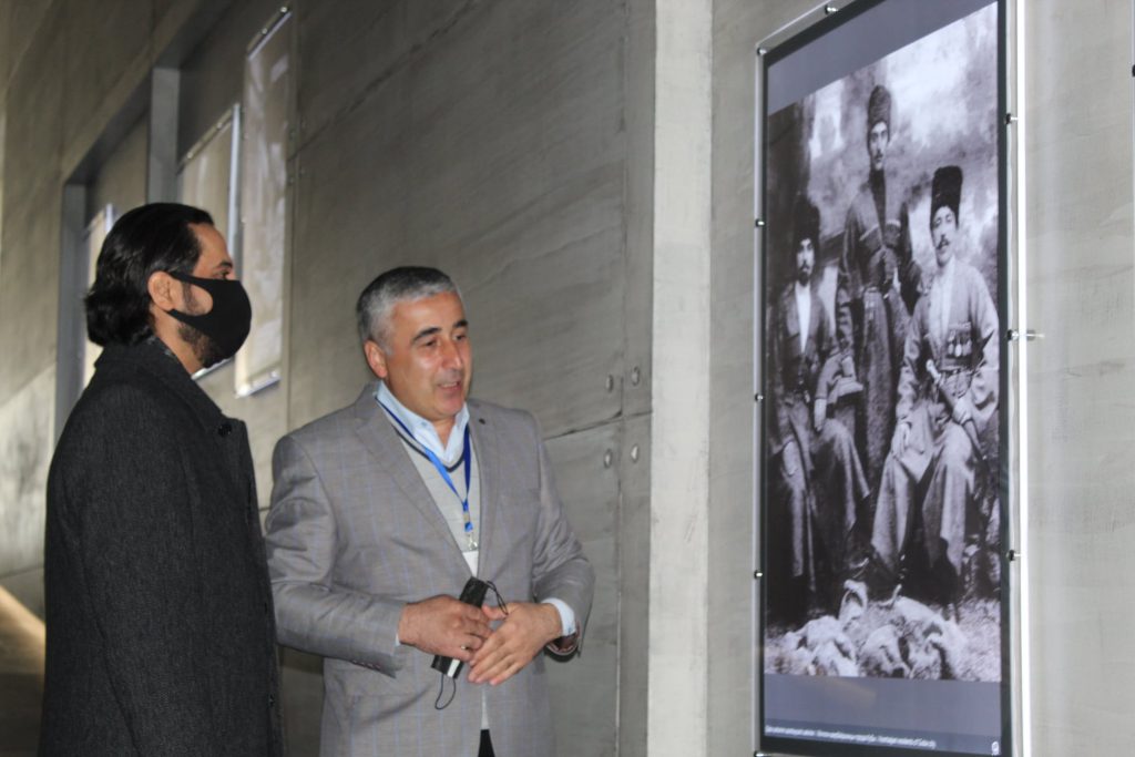 Səudiyyə Ərəbistanı Krallığının ölkəmizdəki fövqəladə və səlahiyyətli səfiri Haməd bin Abdullah bin Xudeyri Quba şəhərində “Soyqırımı Memorial Kompleksi”ni ziyarət etmişdir