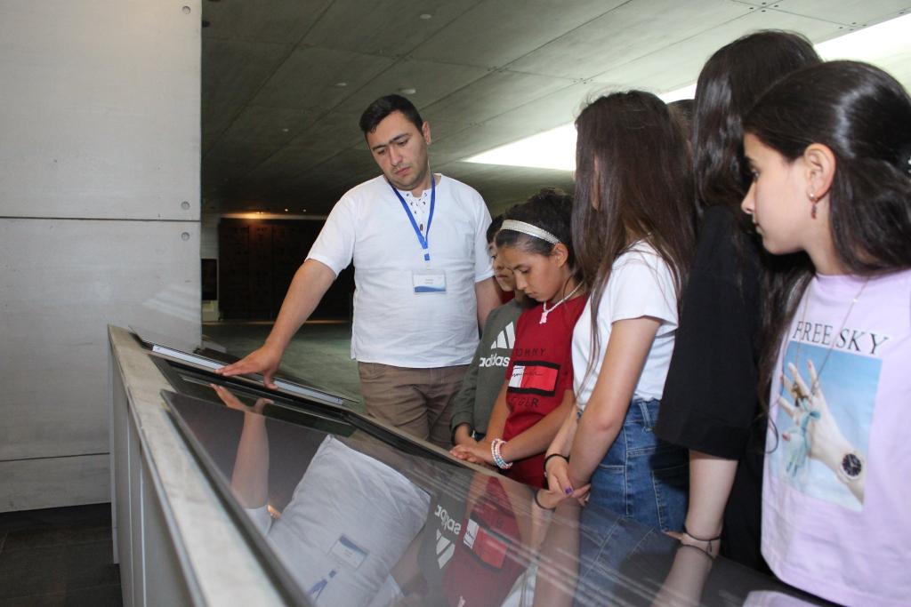 The influx of visitors to the complex continues. During the past week, both foreign and local visitors, also a group of foreign students studying at ADA University, on the basis of a student exchange program paid a visit to the Complex