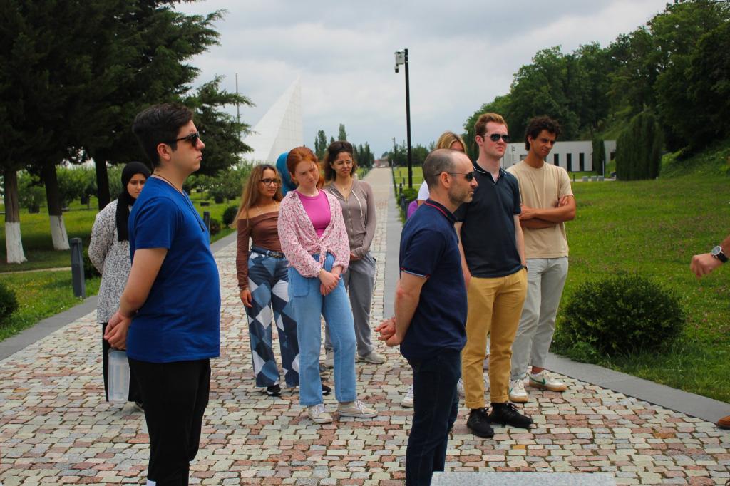 The influx of visitors to the complex continues. During the past week, both foreign and local visitors, also a group of foreign students studying at ADA University, on the basis of a student exchange program paid a visit to the Complex