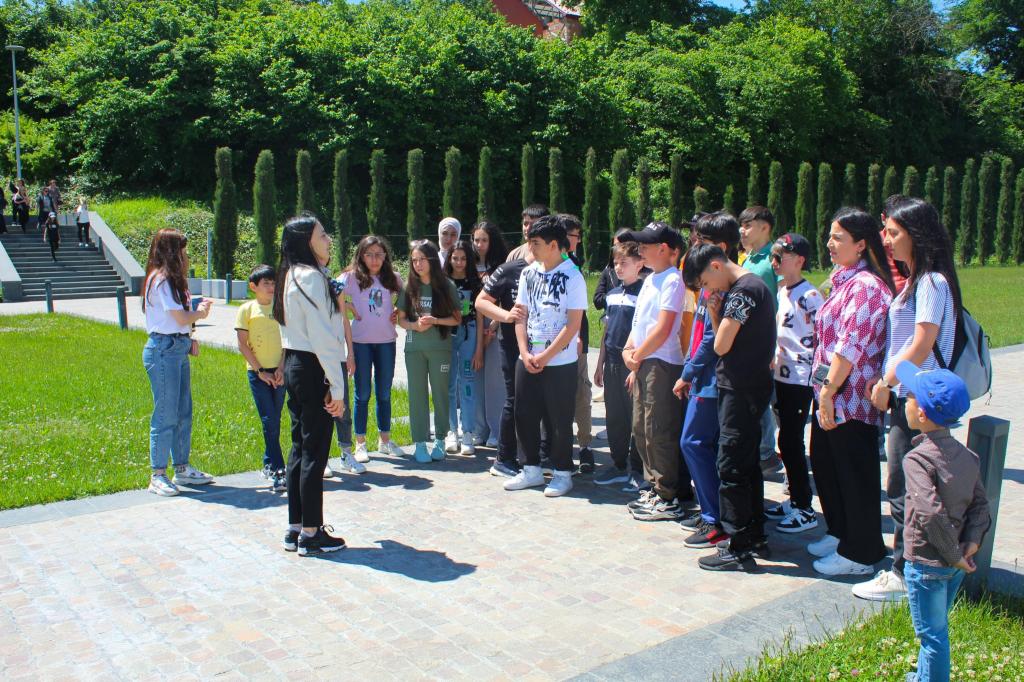 The influx of visitors to the complex continues. During the past week, both foreign and local visitors, also a group of foreign students studying at ADA University, on the basis of a student exchange program paid a visit to the Complex