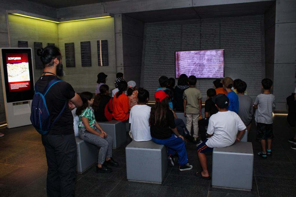 Weekly sharing about visitors to the complex.