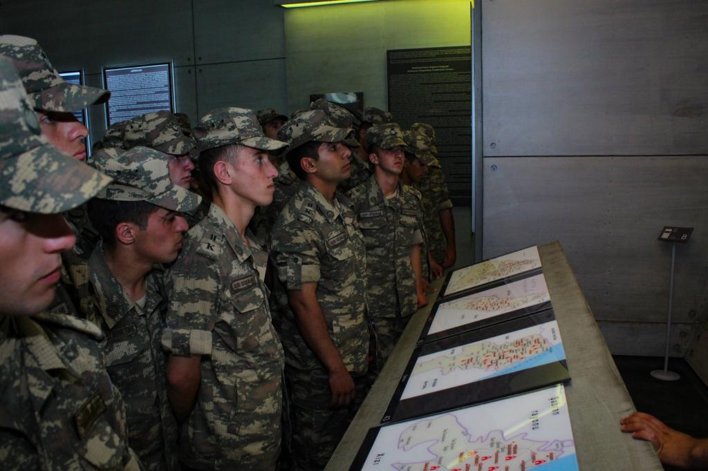 Weekly sharing about visitors to the complex.