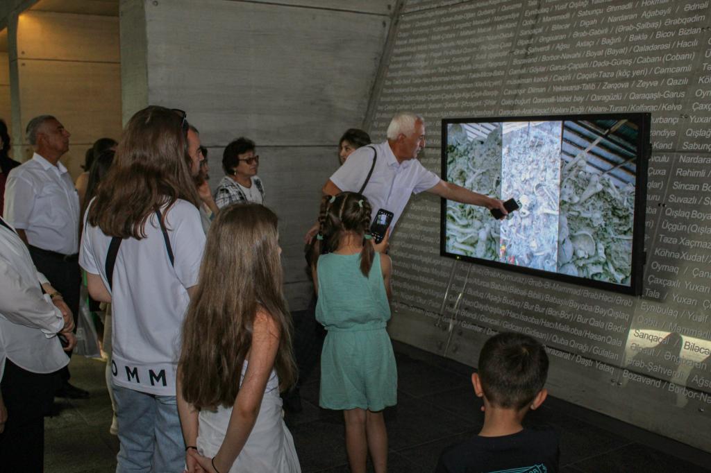 Weekly sharing about visitors to the complex.