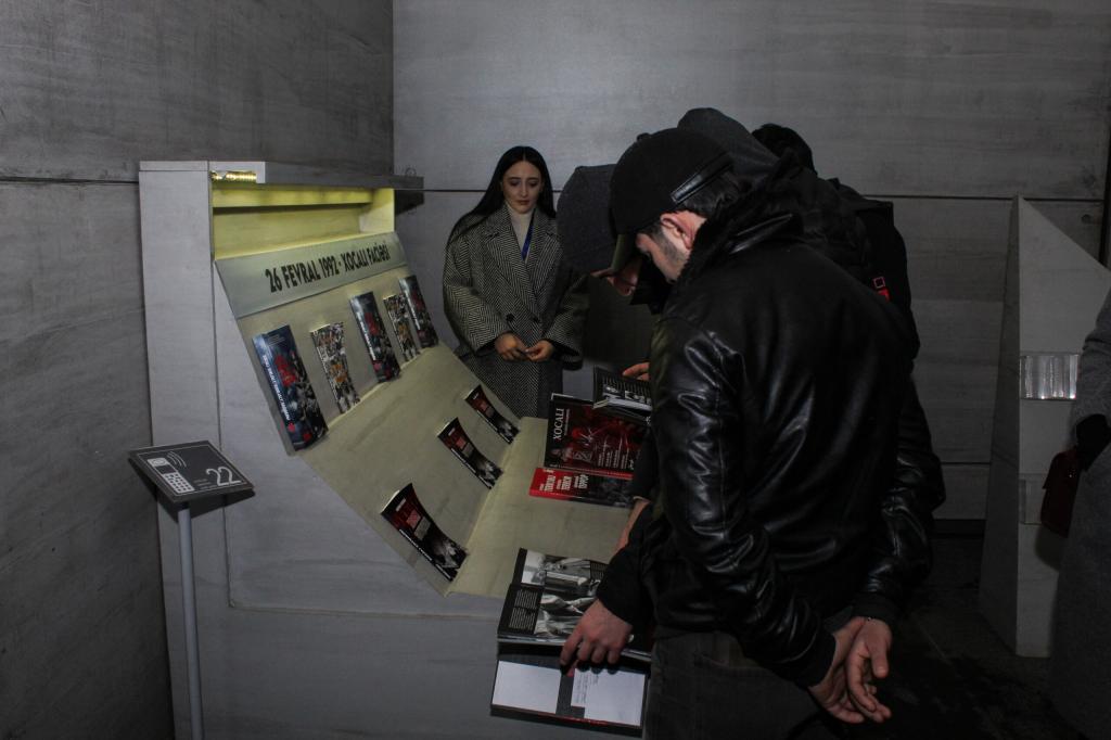 Soyqırımı Memorial Kompleksində 31 mart Azərbaycanlıların soyqırımının 105-ci,  26 fevral-Xocalı faciəsinin  31-ci ildönümü  ərəfəsində Azərbaycan Dövlət Pedoqoji Universitetinin Quba filialının  tarix-coğrafiya fakultəsinin III kurs tələbələri üçün mühazirə və  ekskursiya təşkil edilmişdir.