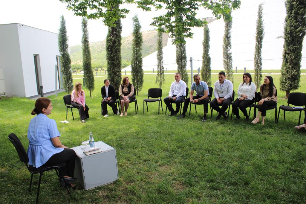 Quba şəhərində “Soyqırımı Memorial Kompleksi”ndə Elmi şöbə əməkdaşlarının elmi potensiallarının artırılması məqsədilə “Ustad dərsləri” adlı layihəyə start verilib.