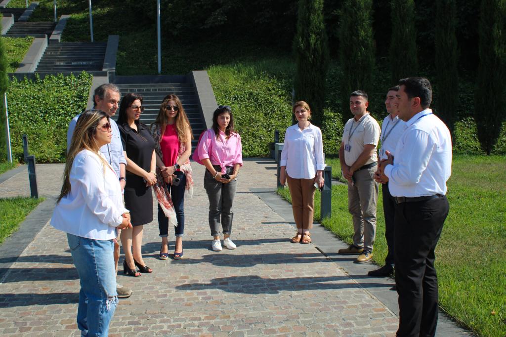 During their trip to Azerbaijan, a group of American journalists and media experts paid a visit to the "Genocide Memorial Complex" located in Guba city.