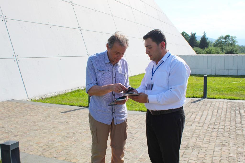 During their trip to Azerbaijan, a group of American journalists and media experts paid a visit to the "Genocide Memorial Complex" located in Guba city.