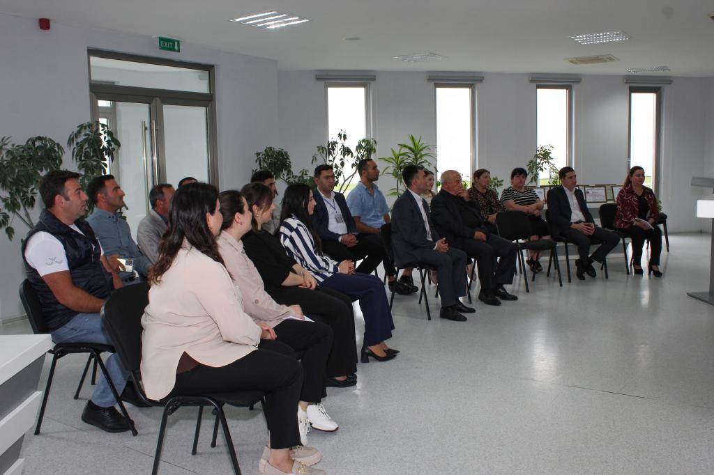 Soyqırımı Memorial Kompleksində Elmi şöbə əməkdaşlarının elmi potensiallarının artırılması məqsədilə təşkil edilən “Ustad dərsləri” davam etdirilir.