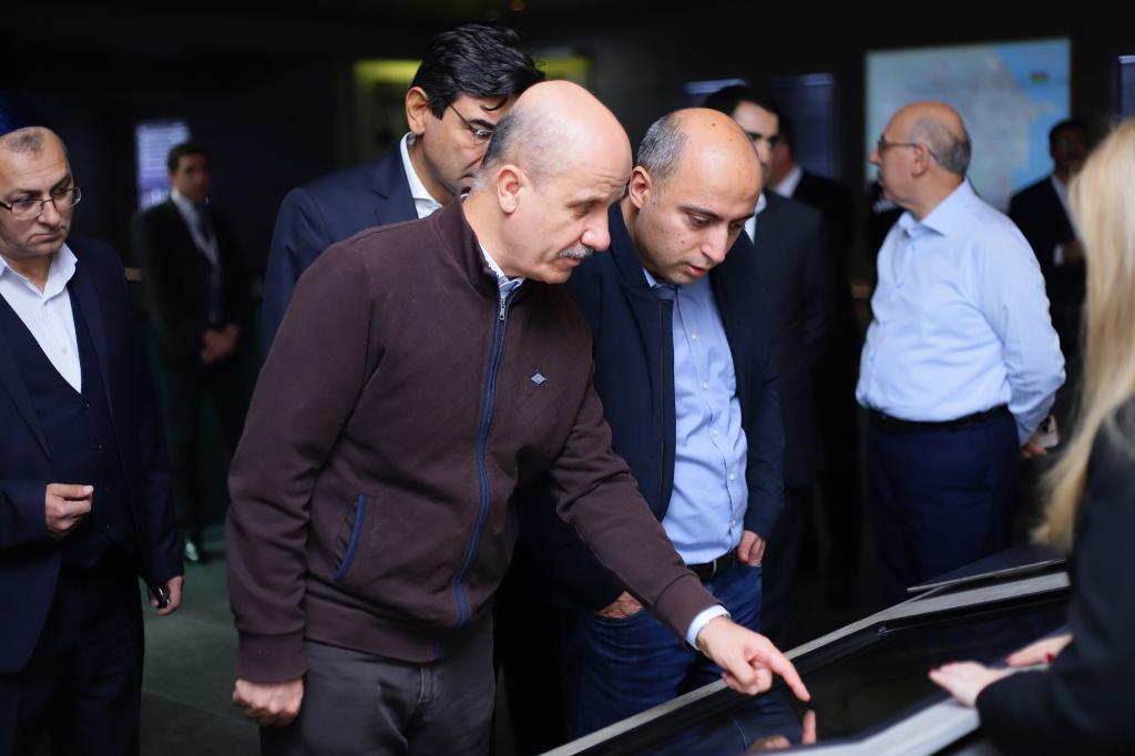 Azərbaycan Respublikasının təhsil naziri cənab Emin Əmrullayev, Türkiyənin Ali Təhsil Şurasının rəhbəri cənab Erol Özvar, Quba Rayon İcra Hakimiyyətinin başçısı cənab İlqar Mahmudov  və digər rəsmi şəxslər Quba şəhərində “Soyqırımı Memorial Kompleksi”ni  ziyarət etmişlər.