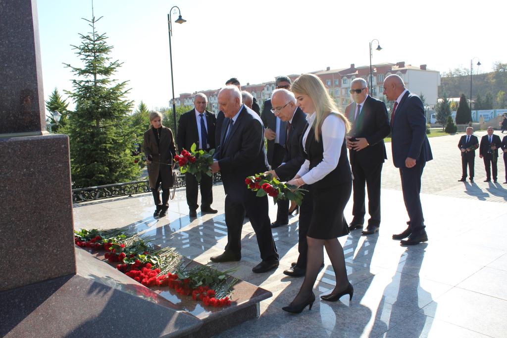 Quba şəhər Heydər Əliyev Mərkəzində 2023-cü il “Heydər Əliyev ili” və Quba şəhərində “Soyqırımı Memorial Kompleksi”nin fəaliyyətinin 10 illiyi ilə əlaqədar Azərbaycan Respublikası Mədəniyyət Nazirliyi yanında Mədəni İrsin Qorunması, İnkişafı və Bərpası üzrə Dövlət Xidməti,  Azərbaycan Milli Elmlər Akademiyası, Quba Rayon İcra Hakimiyyəti və Soyqırımı Memorial Kompleksinin birgə təşkilatçılığı ilə “Azərbaycan həqiqətlərinin dünyaya çatdırılmasında Ulu öndər Heydər Əliyevin rolu” mövzusunda elmi-praktik konfrans keçirilmişdir.
