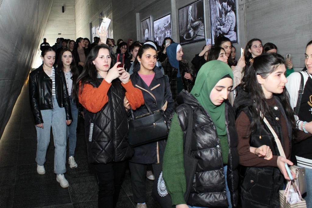 31 mart azərbaycanlıların soyqırımının 106-cı ildönümü ərəfəsində Quba şəhərində “Soyqırımı Memorial Kompleksi”nə gələn ziyarətçilərin sayında artım müşahidə olunur.