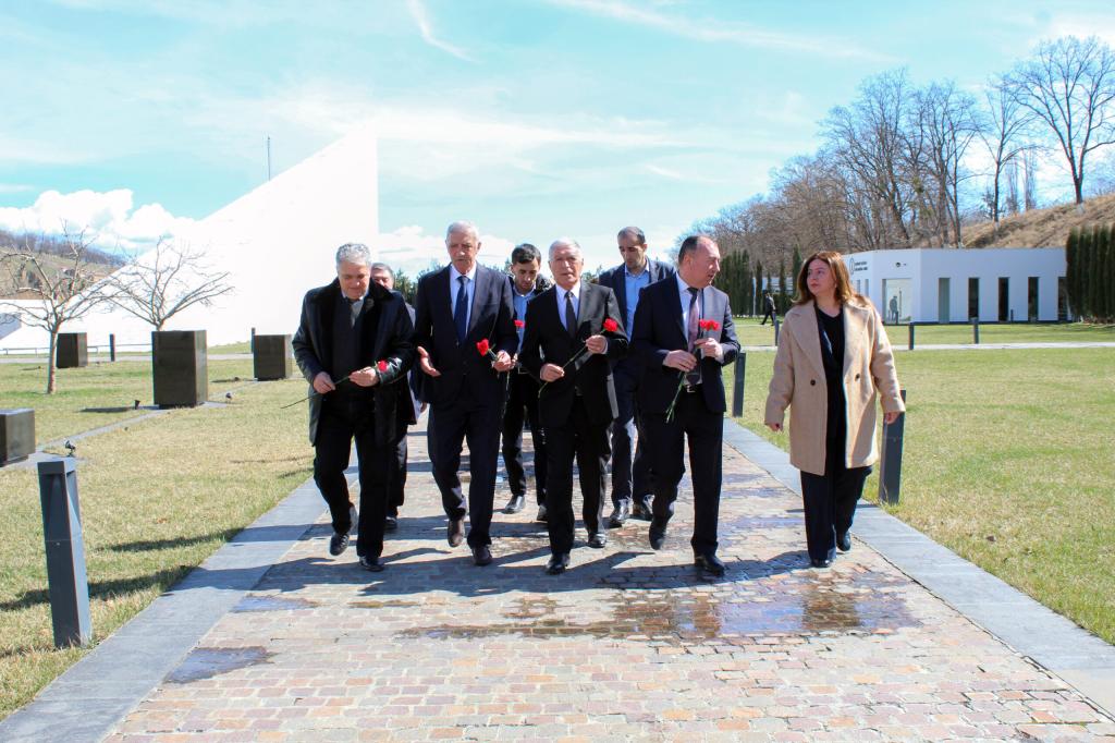 Quba şəhərində "Soyqırımı Memorial Kompleksi"nin və Azərbaycan Mədəniyyət İşçiləri Həmkarlar İttifaqının Xaçmaz və Quba rayon komitələrinin təşkilatçılığı ilə “31 Mart-Azərbaycanlıların Soyqırımı Günüdür” adlı tədbir keçirilib.