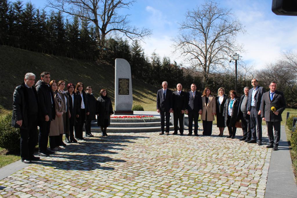 Quba şəhərində "Soyqırımı Memorial Kompleksi"nin və Azərbaycan Mədəniyyət İşçiləri Həmkarlar İttifaqının Xaçmaz və Quba rayon komitələrinin təşkilatçılığı ilə “31 Mart-Azərbaycanlıların Soyqırımı Günüdür” adlı tədbir keçirilib.