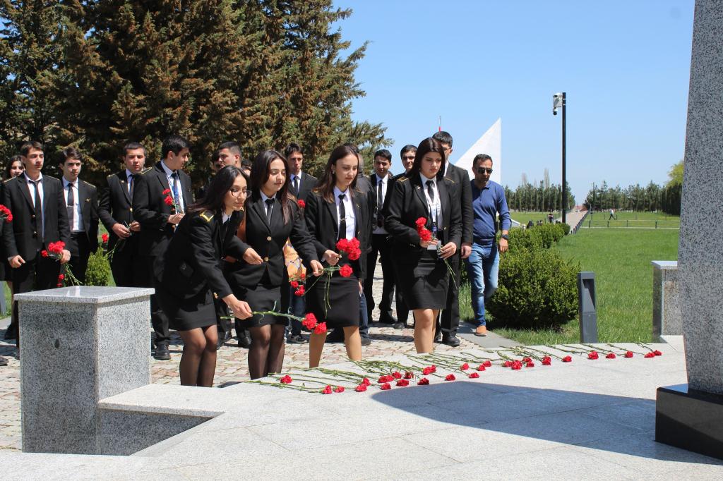 18 Aprel Beynəlxalq Abidələr və Tarixi Yerlər Günü ilə əlaqədar Kompleksə ziyarətçi axını davam etməkdədir.