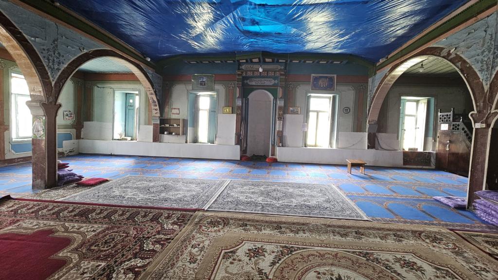 في مدينة قوبا، قام موظفو "مجمع تذكاري للإبادة الجماعية" بزيارة مسجد هندور غومبزلي الواقع في قرية نوجادي الأولى ومسجد السيدلار في قرية تانغالتي بمناسبة يوم المتاحف الدولي في 18 مايو.
