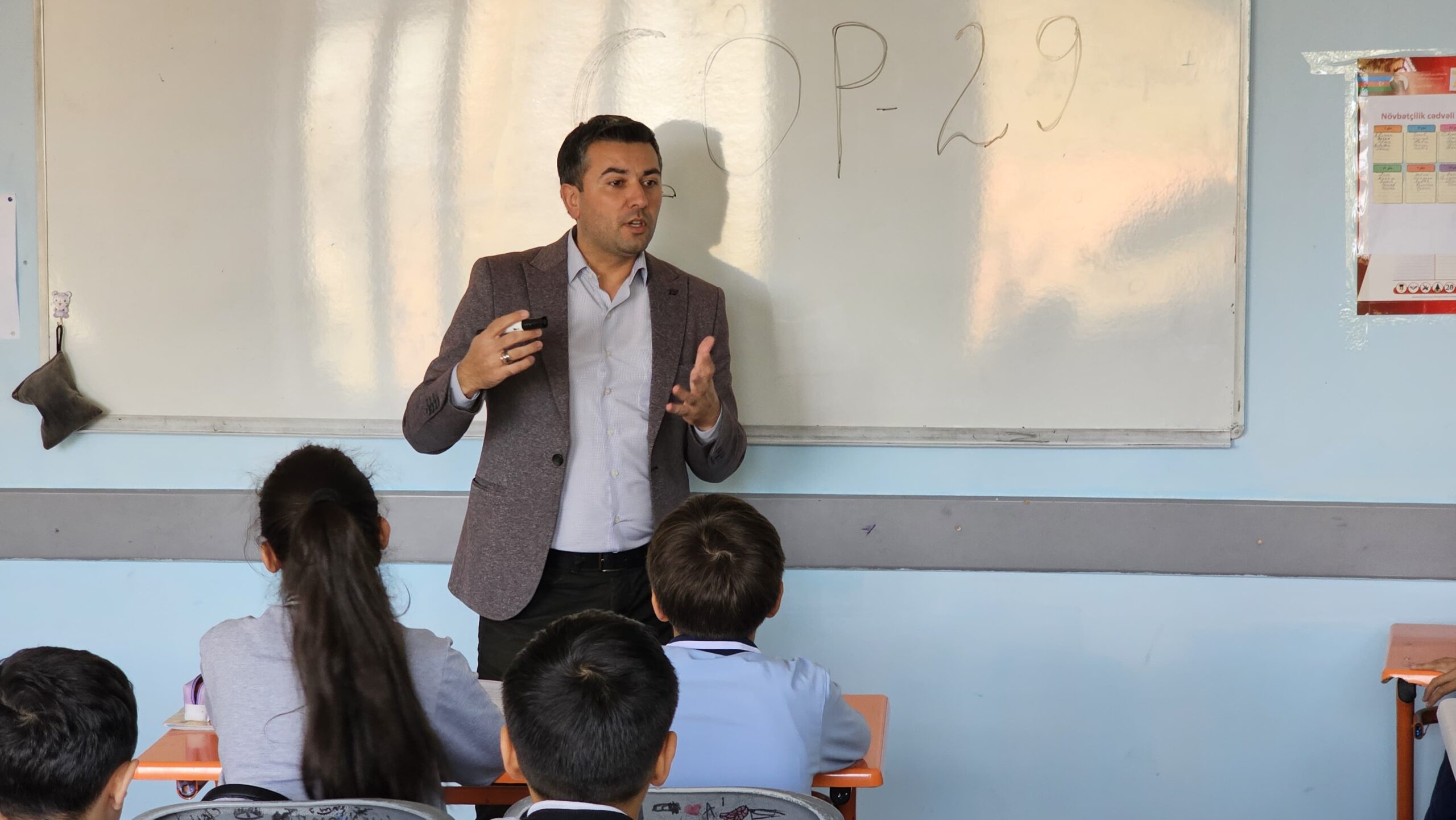 In the general education institutions of Guba city, an event titled “A Sustainable and Enduring Future” was organized by the Genocide Memorial Complex in anticipation of the 29th session of the Conference of the Parties (COP29) to the UN Framework Convention on Climate Change, which Azerbaijan will host. The event covered Azerbaijan’s efforts at national, regional, and global levels to combat the impacts of climate change, especially in light of COP29, which will be held in Baku this November. Additionally, the event highlighted the extensive environmental and natural resource damage inflicted by Armenia over many years in Azerbaijan’s formerly occupied territories.