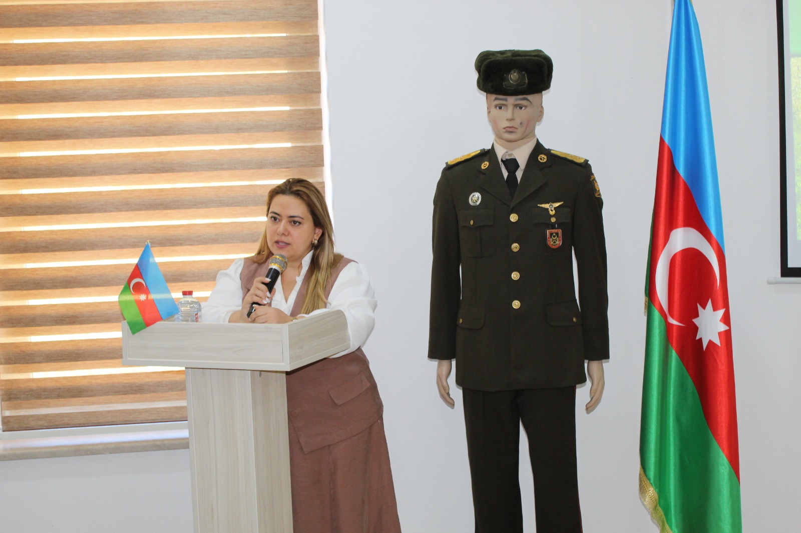 The Guba History and Ethnography Museum, in collaboration with the “Genocide Memorial Complex,” organized an event in Guba titled “Our Glorious Victory” in honor of Victory Day. The event aimed to highlight the significance of the historic triumph achieved in the Patriotic War and to commemorate the heroes who fought for Azerbaijan’s independence.