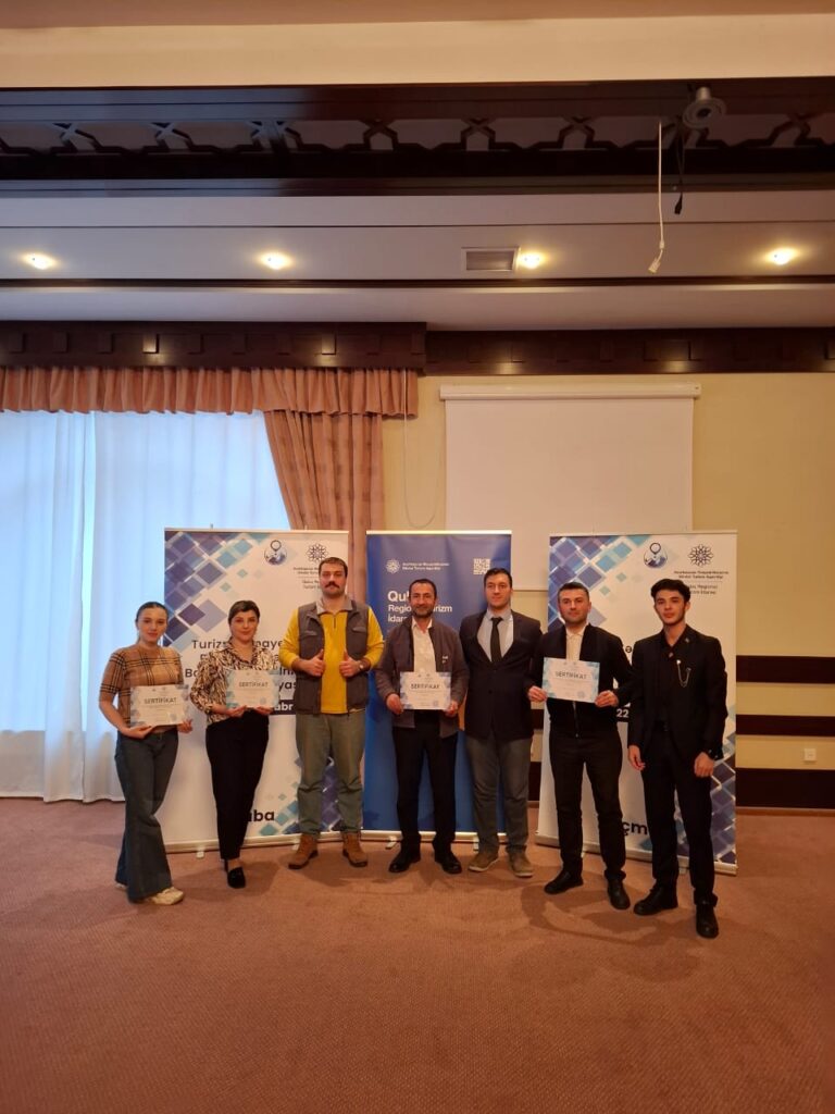 A training session titled "Development of Professional Guiding Skills in the Tourism Industry" was held with the support of the State Tourism Agency of the Republic of Azerbaijan and organized by the Guba Regional Tourism Department for representatives of the tourism industry. The training was conducted with the aim of promoting the development of tourism and training professional guides in the region.