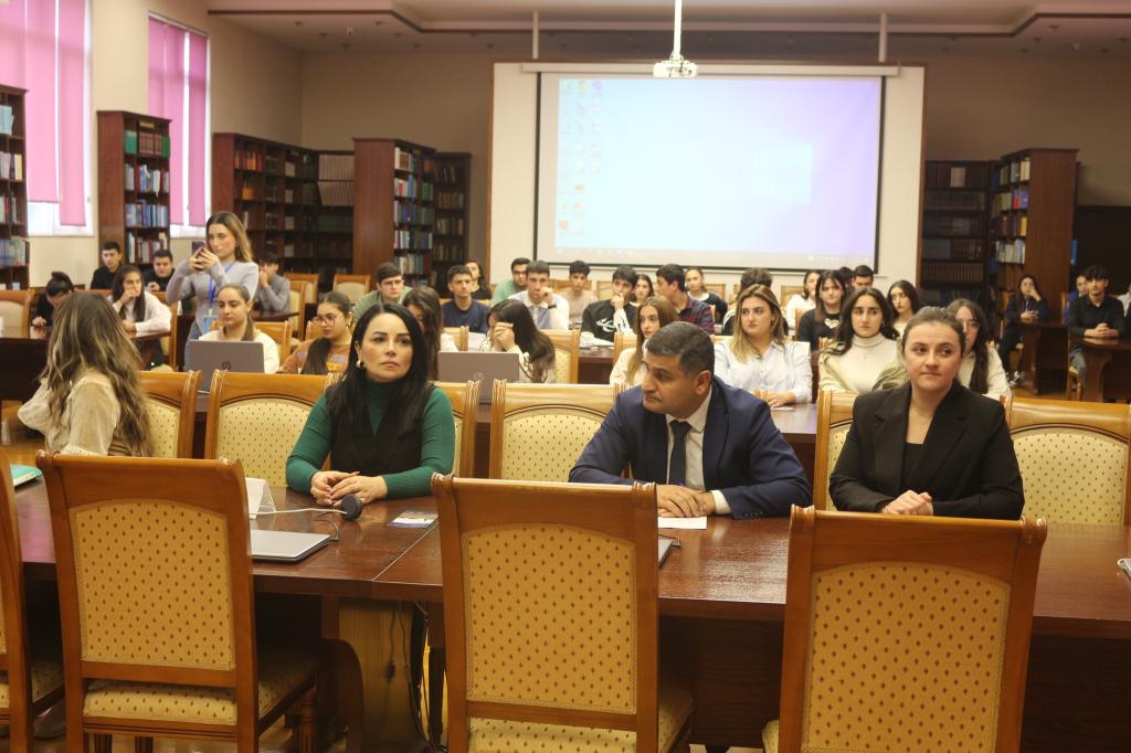 عُقدت فعالية بعنوان "إرثنا الثقافي – الأمس واليوم" في جامعة باكو التجارة.