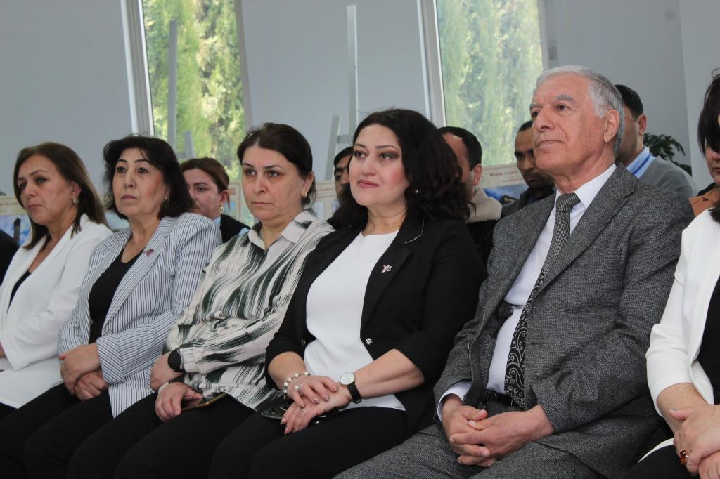 تم تنظيم فعالية في مدينة قوبا بمجمع "نصب تذكاري للإبادة الجماعية"، بالتعاون بين نقابتي عمال الثقافة في منطقتي خاتشماز و قوبا، و متحف تاريخ و إثنوغرافيا خاتشماز، و ذلك بمناسبة الذكرى السنوية الـ107 لإبادة الأذربيجانيين عام 1918.