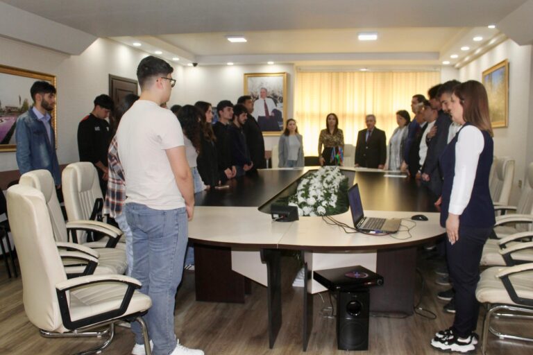 في 18 أبريل ، نُظّم فعالية بعنوان "استمرار تقليد حماية و ترميم المعالم التاريخية" ، بمبادرة مشتركة بين مركز حيدر علييف في منطقة ياسامال و مجمع نصب الإبادة الجماعية التذكاري في مدينة قوبا ، و ذلك بمناسبة يوم المعالم و الأماكن التاريخية العالمي . / 19 أبريل 2025