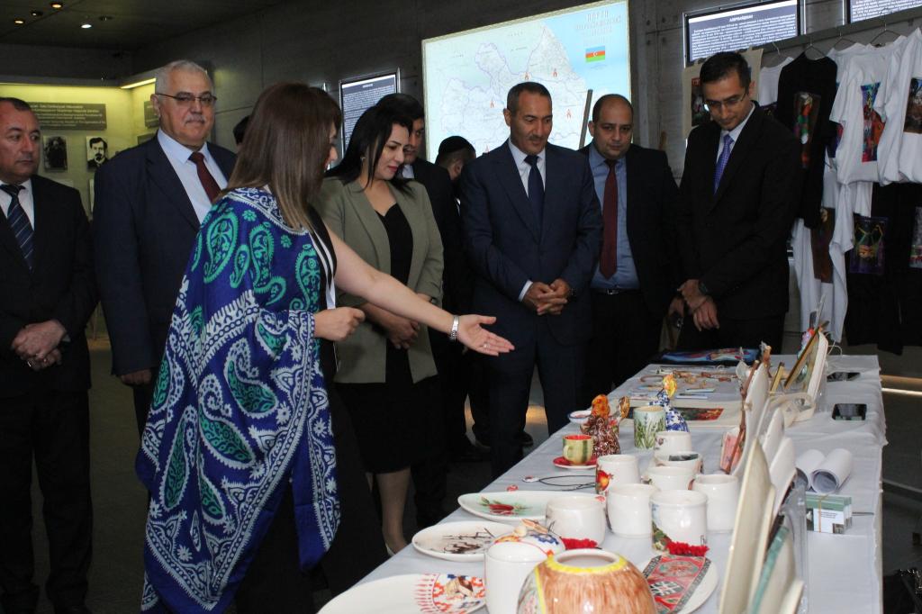 بتاريخ 4-5 يونيو 2025، نُظّم المنتدى الجمهوري الأول لشباب الإثنوغرافيين في مدينة قوبا، بمشاركة علماء و باحثين شباب من العاصمة باكو و مناطق مختلفة من أذربيجان، و ذلك بتنظيم مشترك من قبل "مجمع النُصب التذكاري للإبادة الجماعية في قوبا" و خدمة الدولة لحماية و تطوير وترميم التراث الثقافي التابعة لوزارة الثقافة لجمهورية أذربيجان، و بدعم من فرع قوبا لجامعة أذربيجان الحكومية للتربية. يهدف المنتدى إلى دراسة التراث الثقافي الغني لأذربيجان، و تعزيز الروابط العلمية بين الباحثين الشباب في مجال الإثنوغرافيا، و تبادل النقاشات حول العمق التاريخي للتراث الوطني.