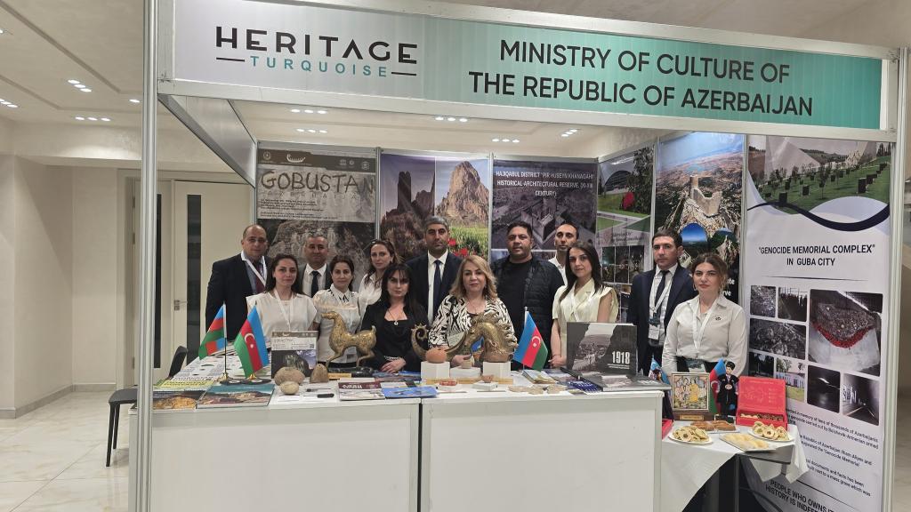 28-30 may 2025-ci il tarixlərində Özbəkistanın Səmərqənd şəhərində keçirilən “Heritage Turqoise: Restovrasiya, Arxeologiya, Muzeyşünaslıq, Kitabxanaçılıq, Texnologiyalar” adlı sərgi və konfransda Azərbaycanın tarixi həqiqətlərini, mədəni irsini, arxeoloji abidələrini tanıtmaq məqsədilə Azərbaycan Respublikası Mədəniyyət Nazirliyinin təşkilatçılığı ilə Mədəni İrsin Qorunması, İnkişafı və Bərpası üzrə Dövlət Xidmətinin nümayəndələri və xidmətin tabeliyində olan 7 Tarix və Mədəniyyət qoruğunun rəhbər və əməkdaşları iştirak ediblər.
