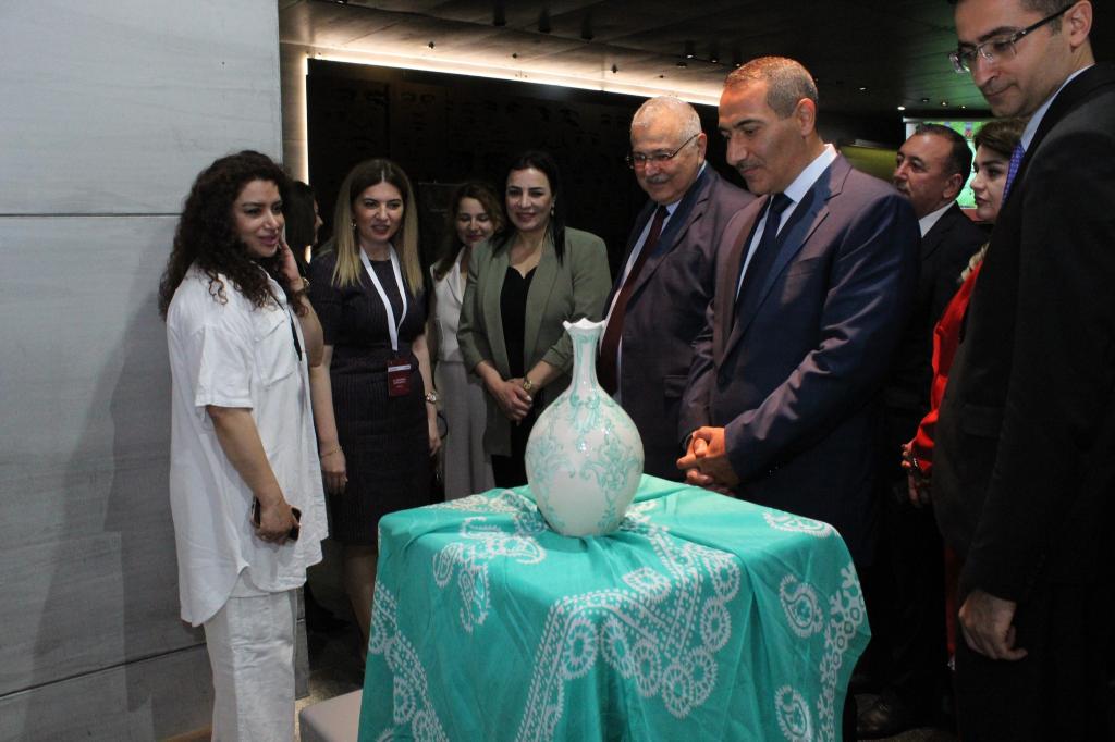 بتاريخ 4-5 يونيو 2025، نُظّم المنتدى الجمهوري الأول لشباب الإثنوغرافيين في مدينة قوبا، بمشاركة علماء و باحثين شباب من العاصمة باكو و مناطق مختلفة من أذربيجان، و ذلك بتنظيم مشترك من قبل "مجمع النُصب التذكاري للإبادة الجماعية في قوبا" و خدمة الدولة لحماية و تطوير وترميم التراث الثقافي التابعة لوزارة الثقافة لجمهورية أذربيجان، و بدعم من فرع قوبا لجامعة أذربيجان الحكومية للتربية. يهدف المنتدى إلى دراسة التراث الثقافي الغني لأذربيجان، و تعزيز الروابط العلمية بين الباحثين الشباب في مجال الإثنوغرافيا، و تبادل النقاشات حول العمق التاريخي للتراث الوطني.